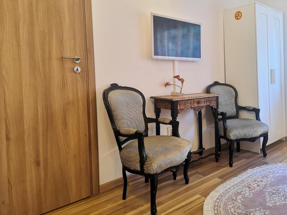 Апартаменты Fancy 1Bd Family Friendly In Historical Centre Бухарест Экстерьер фото