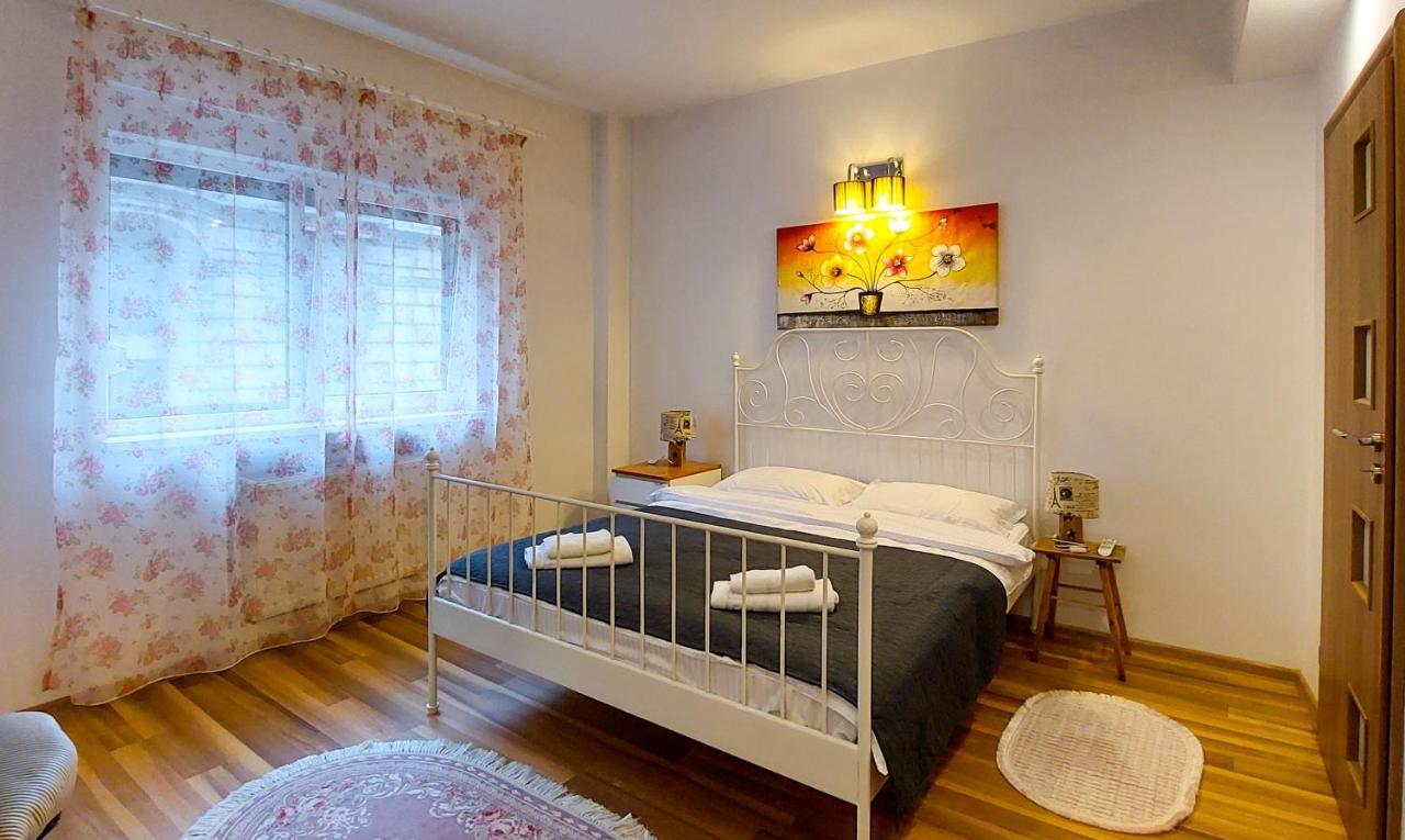 Апартаменты Fancy 1Bd Family Friendly In Historical Centre Бухарест Экстерьер фото